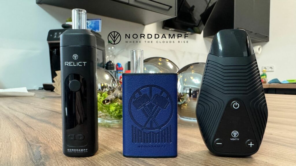 Die Norddampf Vaporizer neben einander auf einem Tisch